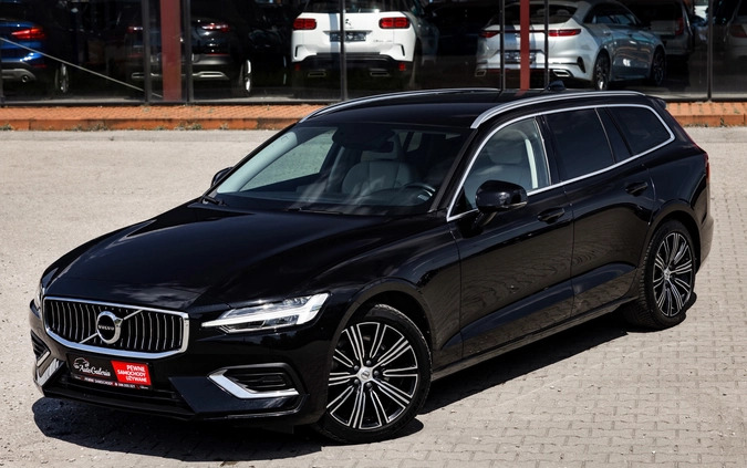 Volvo V60 cena 86900 przebieg: 130086, rok produkcji 2018 z Swarzędz małe 781